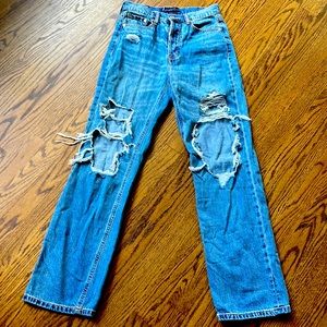 Aero 90’s baggy jeans size 2